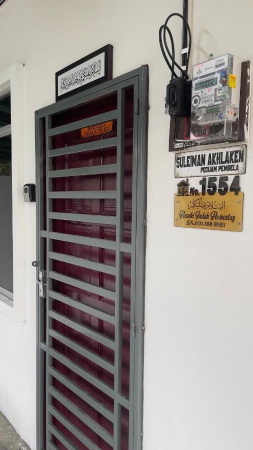 Rezeki Indah Hstay Self Check In Holiday home